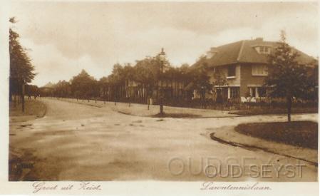 Lawntennislaan-1925-001.jpg - Lawntennislaan (1923-1928). Tot 1928 daarna veranderd in Aristoteleslaan, Aristoteles is net als Plato een belangrijke filosoof. Gemaakt op 1925.